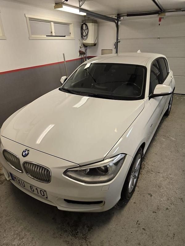 Begagnad BMW 120 184 HK (135 kW) 2013 Halvkombi