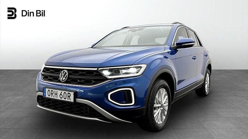 Ravenna blue metallic Begagnad 2023 VW T-Roc SUV | 299 900 kr (Lite dyr) - Bild 1/4