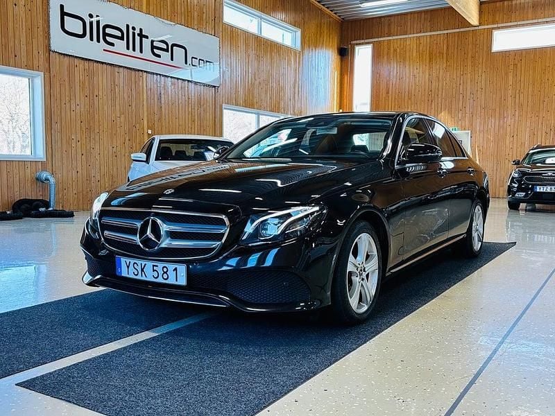 Svart Begagnad 2017 Mercedes E220 Sedan | 255 000 kr (Superpris) - Bild 1/3