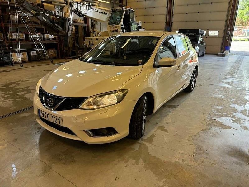 Begagnad Nissan Pulsar 115 HK (84 kW) 2015 Halvkombi