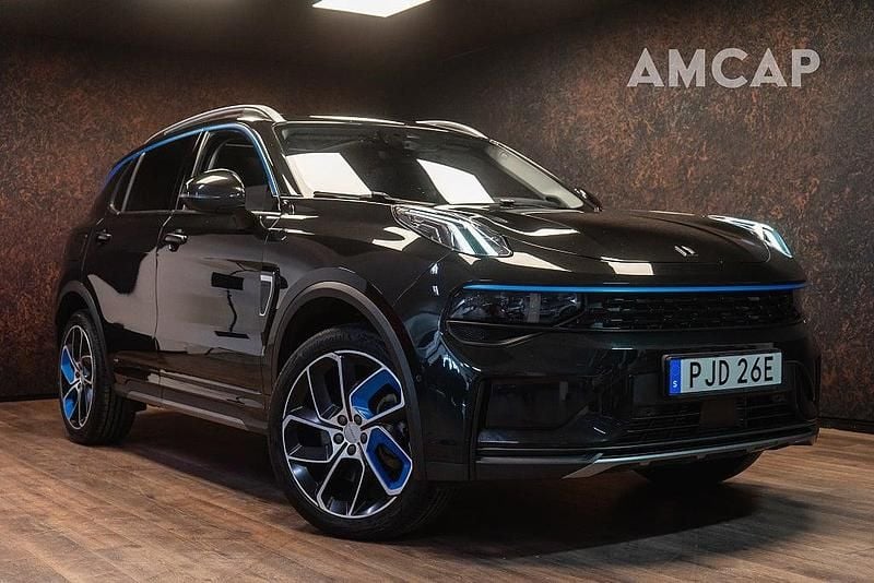 Svart Begagnad 2020 Lynk & Co 01 SUV | 227 500 kr (Marknadspris) - Bild 1/4