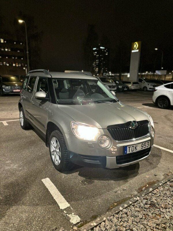 Brun Begagnad 2013 Skoda Yeti Ambition SUV | 52 000 kr (Superpris) - Bild 1/2