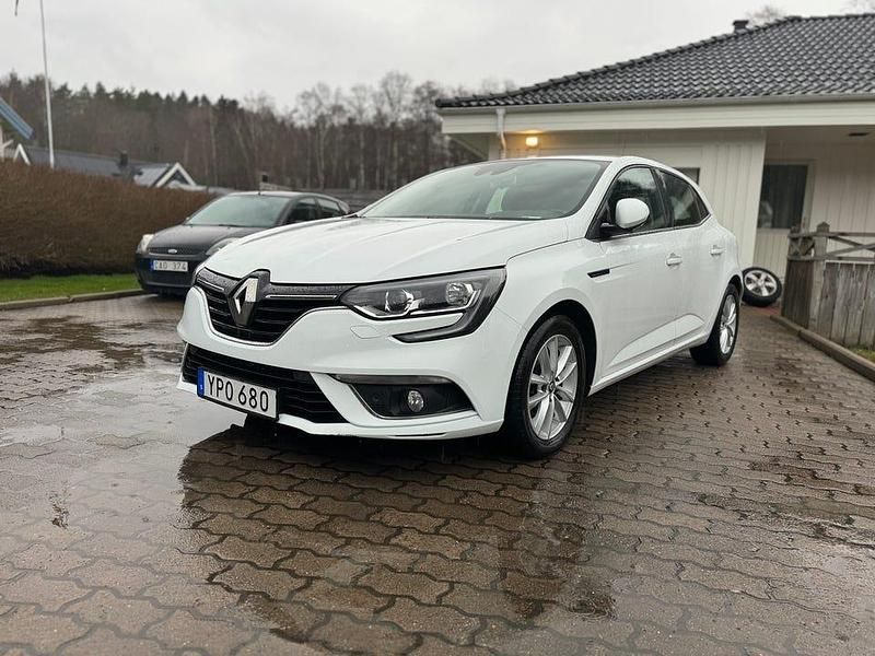 Begagnad 2018 Renault Mégane IV Halvkombi | 99 000 kr (Superpris) - Bild 1/4