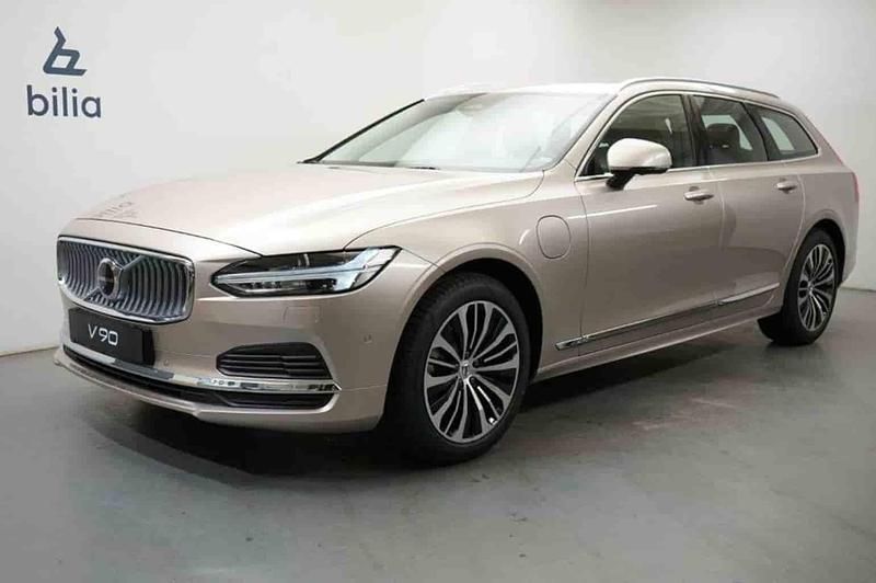 Ljusgrå Ny 2024 Volvo V90 Core Kombi | 544 900 kr (Marknadspris) - Bild 1/1