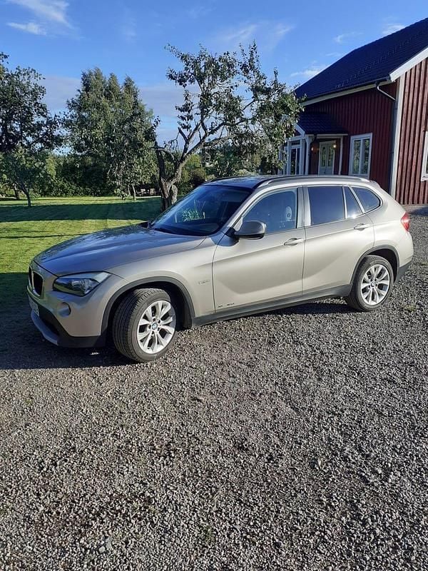 Begagnad 2011 BMW X1 SUV | 60 000 kr (Bra pris) - Bild 1/4