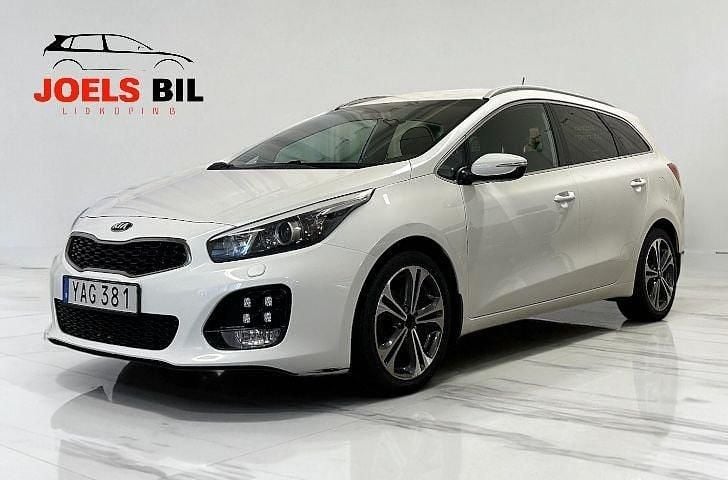 Vit Begagnad 2015 Kia Ceed Kombi | 99 900 kr (Marknadspris) - Bild 1/1