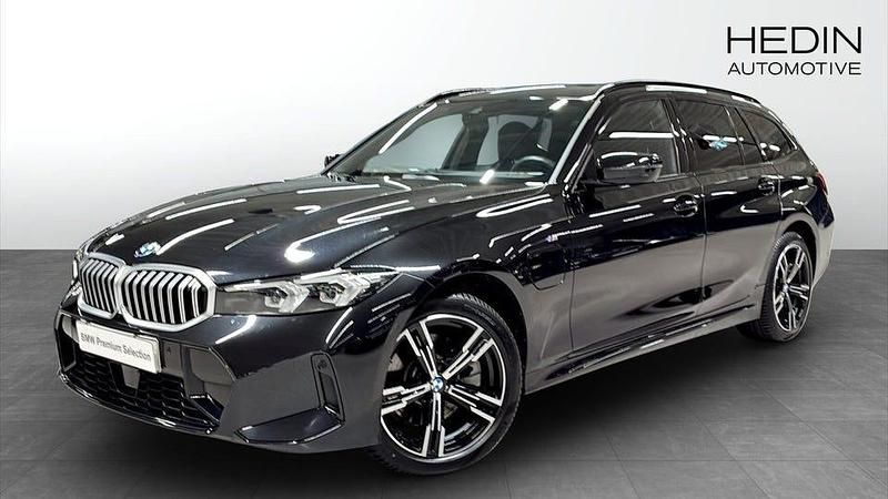 Begagnad BMW 330 M Sport 292 HK (214 kW) 2025 Svart Kombi