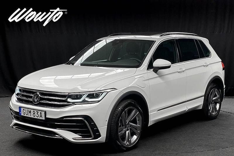 Pure white Begagnad 2022 VW Tiguan R-line SUV | 369 800 kr (Dyr) - Bild 1/3