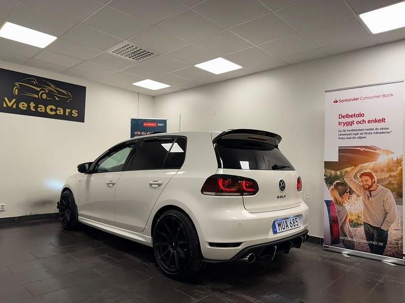 Begagnad VW Golf VII Edition 235 HK (172 kW) 2013 Vit Halvkombi