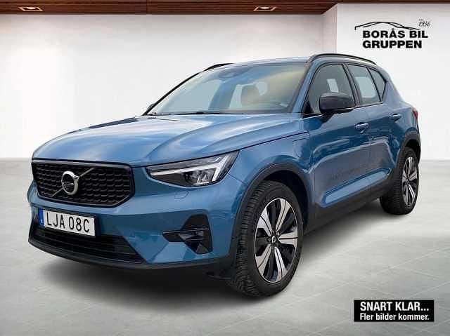 Blå Begagnad 2023 Volvo XC40 SUV | 399 000 kr (Lite dyr) - Bild 1/1