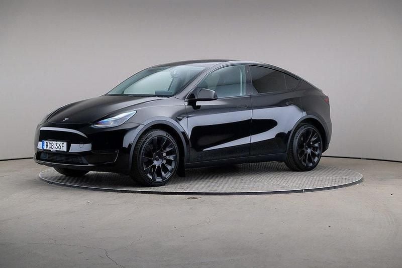 Svart Begagnad 2021 Tesla Model Y Long Range SUV | 319 000 kr - Bild 1/4