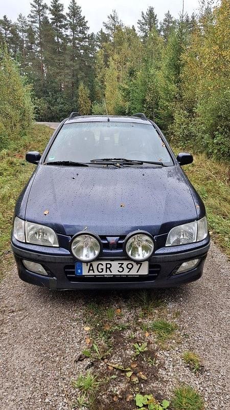 Blå Begagnad 2002 Mitsubishi Space Star Kombi | 5 000 kr (Marknadspris) - Bild 1/4