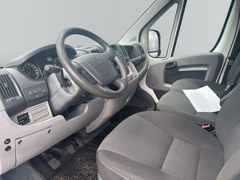 Begagnad Peugeot Boxer 158 HK (116 kW) 2011 Vit Van