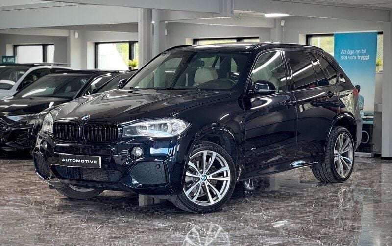 Svart Begagnad 2016 BMW X5 M Sport SUV | 299 900 kr (Superpris) - Bild 1/4