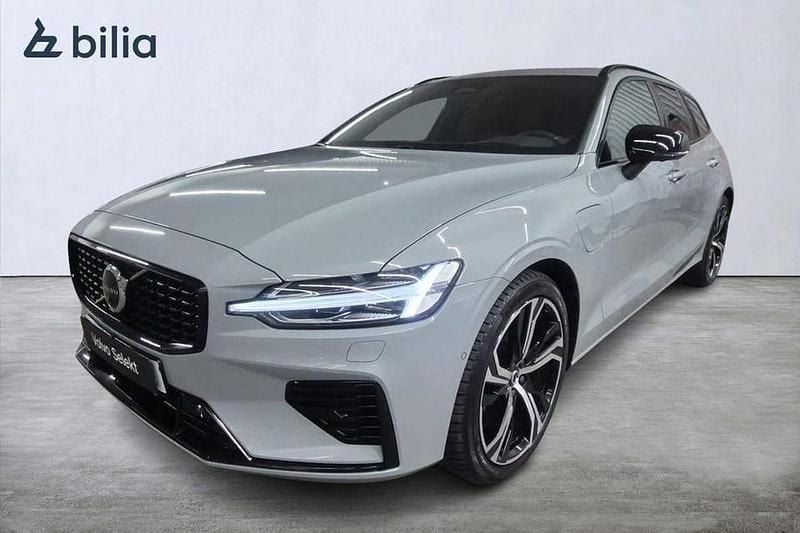 Grå Begagnad 2025 Volvo V60 Ultra Kombi | 499 000 kr - Bild 1/3