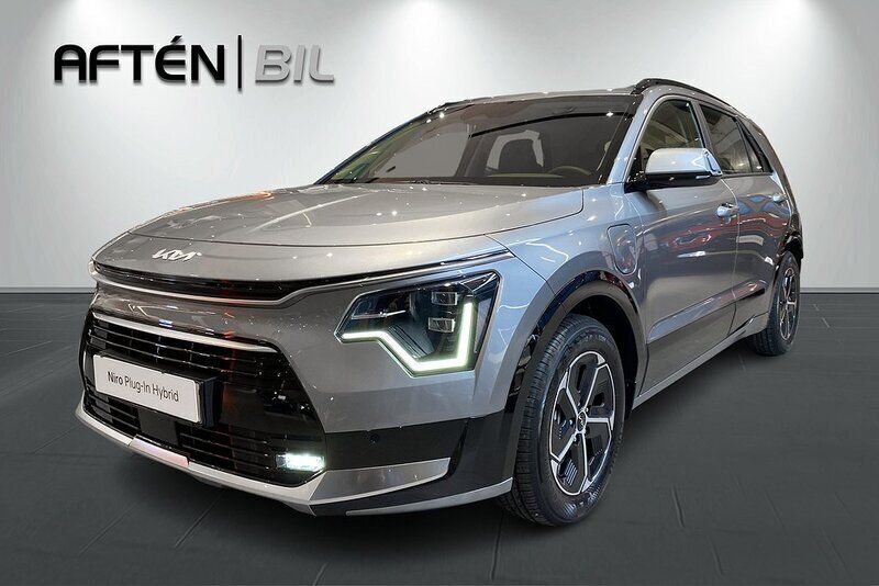 Grå Begagnad 2023 Kia Niro MY23 SUV | 369 900 kr (Marknadspris) - Bild 1/4