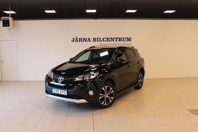 Svart Begagnad 2015 Toyota RAV4 SUV | 194 900 kr (Marknadspris) - Bild 1/4