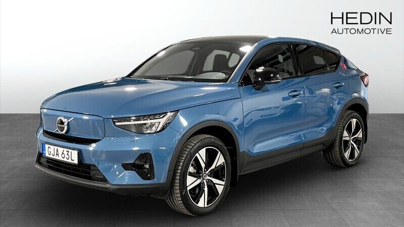 Blå (blue) Begagnad 2023 Volvo EC40 Ultimate SUV | 419 900 kr (Superpris) - Bild 1/4