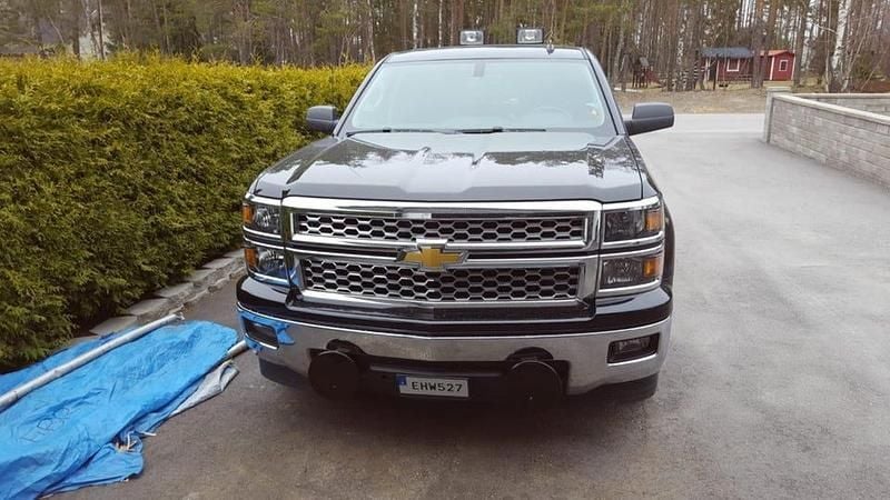 Begagnad 2014 Chevrolet Silverado Sedan | 255 000 kr - Bild 1/3