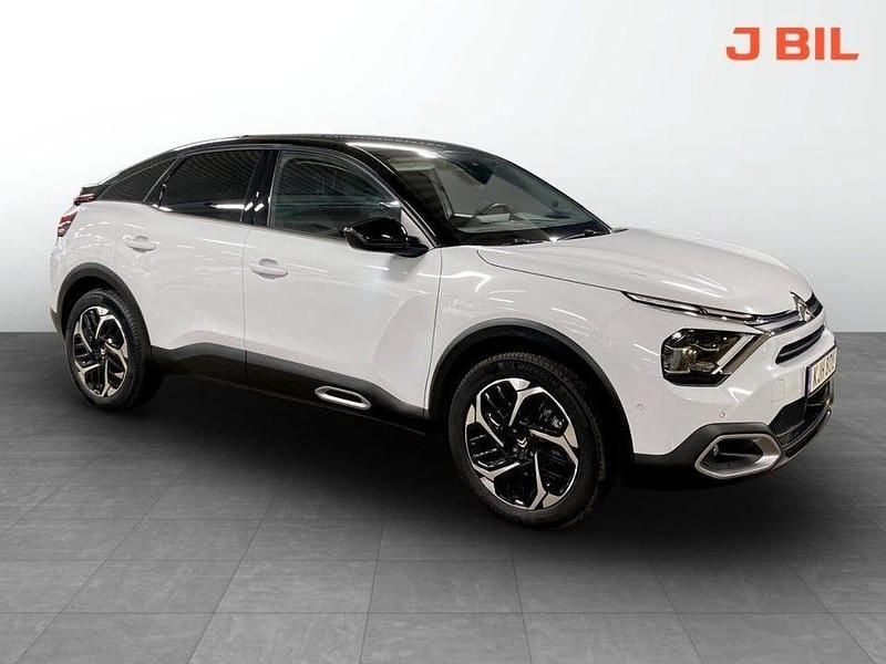 Vit Begagnad 2024 Citroën C4 Shine Halvkombi | 224 900 kr (Marknadspris) - Bild 1/4