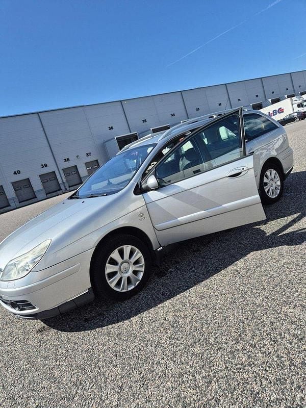 Silver Begagnad 2006 Citroën C5 Kombi | 26 000 kr (Bra pris) - Bild 1/4