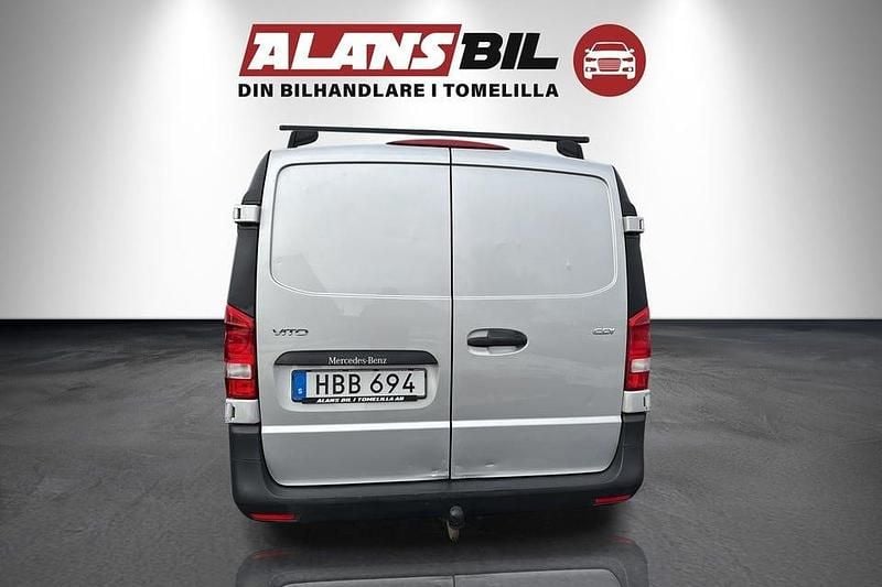 Begagnad Mercedes Vito 114 HK (83 kW) 2017 Silver Van