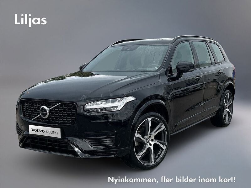 Svart Begagnad 2021 Volvo XC90 R-Design SUV | 599 000 kr (Marknadspris) - Bild 1/3