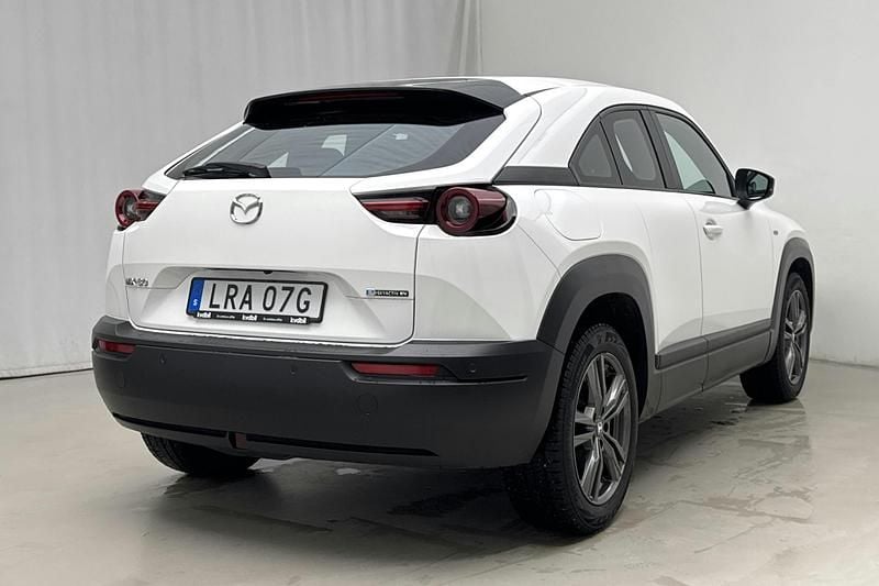 Begagnad Mazda MX30 106 kW (145 HK) 2023 Vit SUV