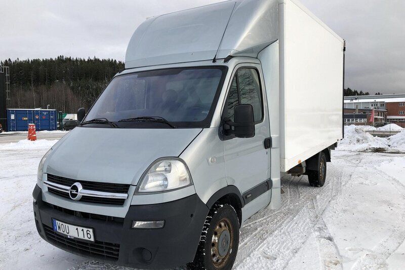 Grå Begagnad 2005 Opel Movano Van | 66 000 kr - Bild 1/4