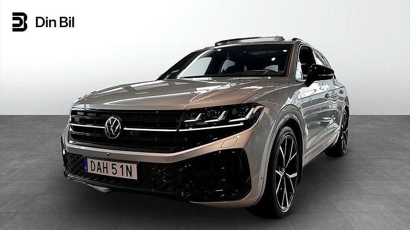 Silver Ny 2024 VW Touareg R-line SUV | 899 900 kr (Bra pris) - Bild 1/4