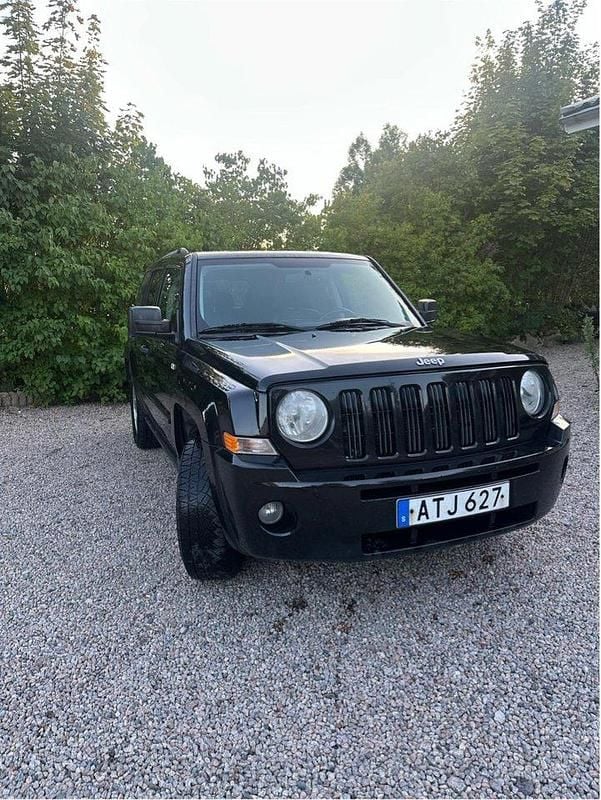 Svart Begagnad 2007 Jeep Patriot SUV | 42 000 kr - Bild 1/4