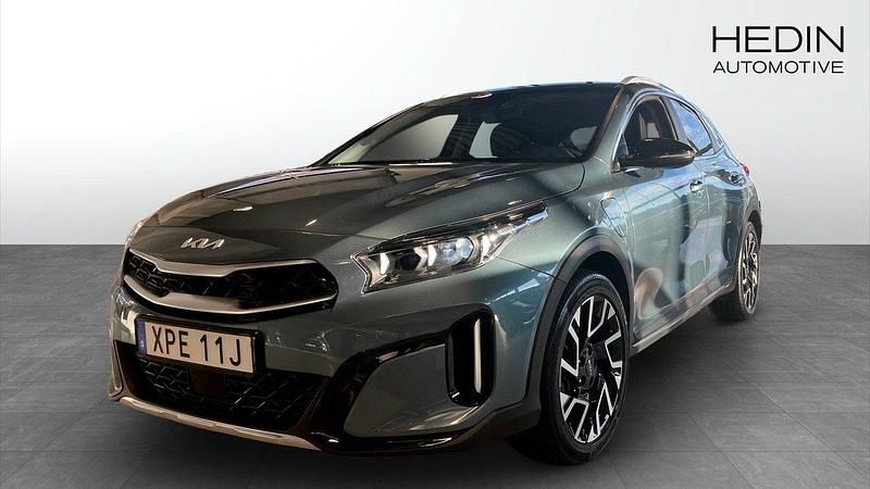 Grå (grey) Begagnad 2022 Kia XCeed Advance SUV | 269 900 kr - Bild 1/4