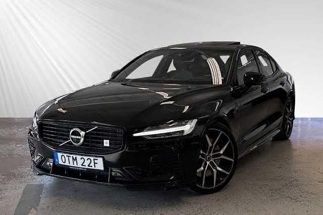 Svart Begagnad 2019 Volvo S60 Pro Sedan | 329 900 kr (Marknadspris) - Bild 1/3