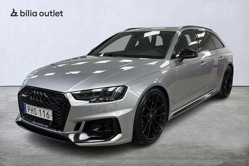 Silver Begagnad 2018 Audi RS4 Kombi | 598 900 kr (Dyr) - Bild 1/4
