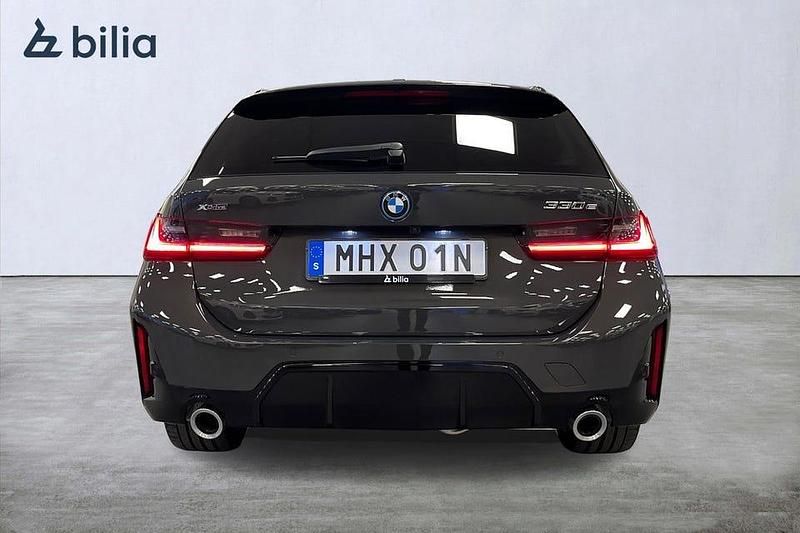 Begagnad BMW 330 M Sport 292 HK (214 kW) 2025 Grå Kombi
