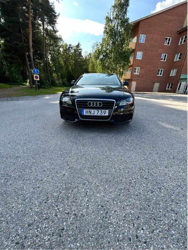 Svart Begagnad 2009 Audi A4 Comfort Kombi | 94 999 kr (Lite dyr) - Bild 1/4