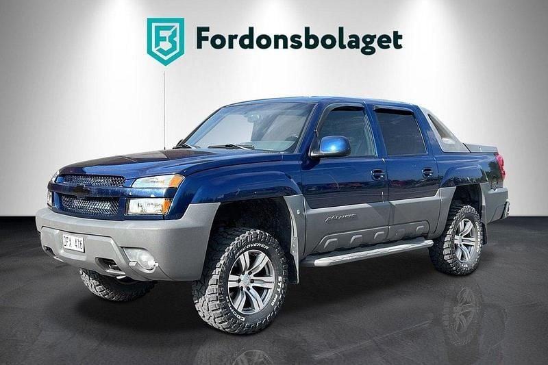 Flerfärgad (blå) Begagnad 2002 Chevrolet Avalanche Sedan | 84 900 kr - Bild 1/4