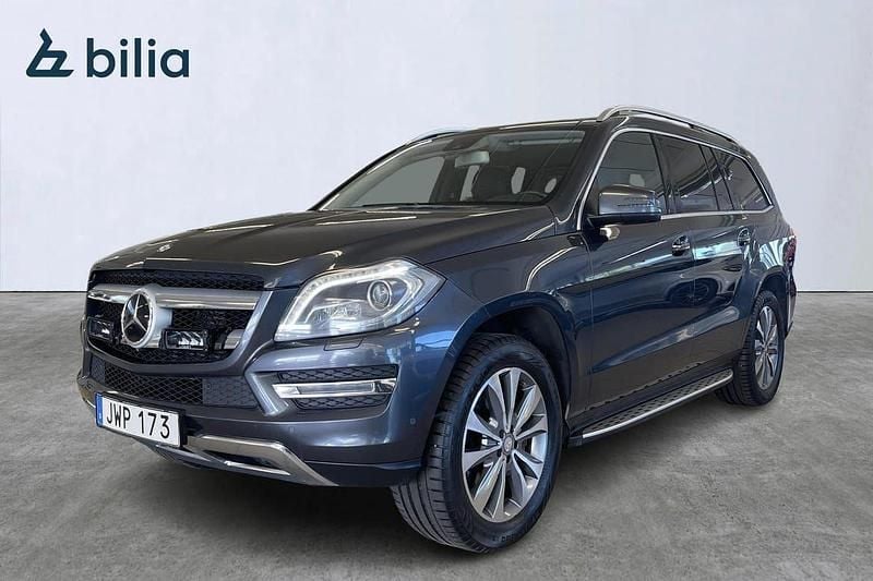 Grå Begagnad 2015 Mercedes GL350 SUV | 299 900 kr (Bra pris) - Bild 1/4