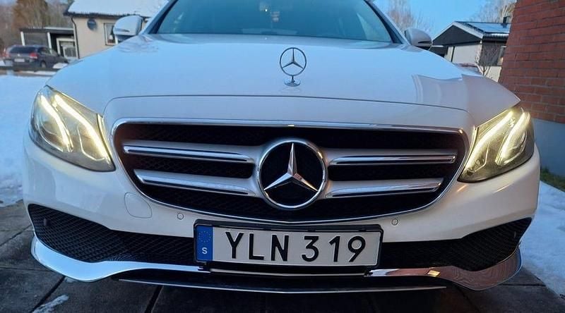 Begagnad Mercedes E200 150 HK (110 kW) 2018 Polarvit