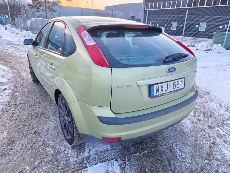 Begagnad Ford Focus 125 HK (91 kW) 2005