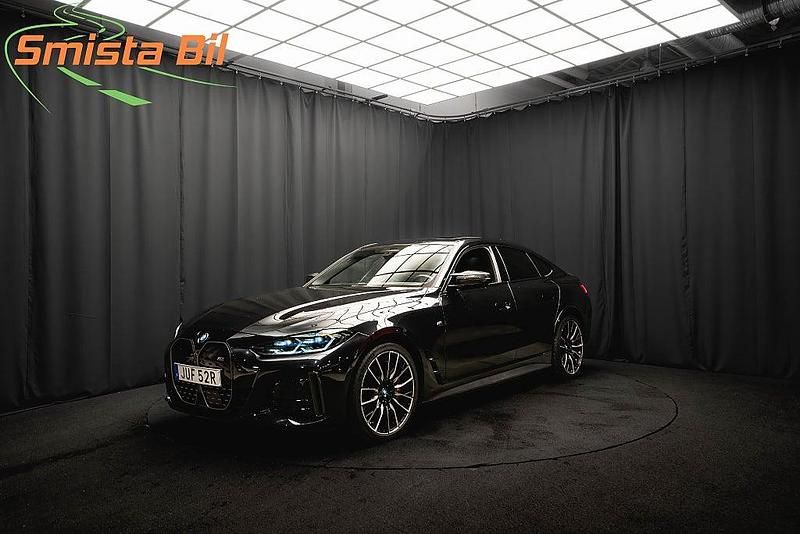 Svart Begagnad 2023 BMW i4 Shadowline Sedan | 518 600 kr (Marknadspris) - Bild 1/3