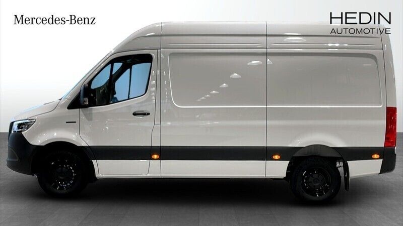 Begagnad Mercedes E-Sprinter 11 kW (15 HK) 2024 Van
