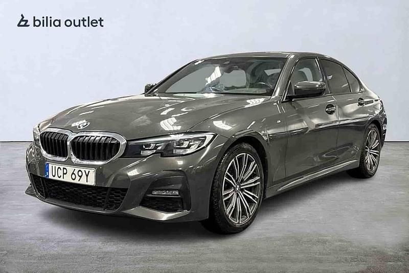 Grå Begagnad 2020 BMW 330 Sedan | 384 900 kr - Bild 1/1
