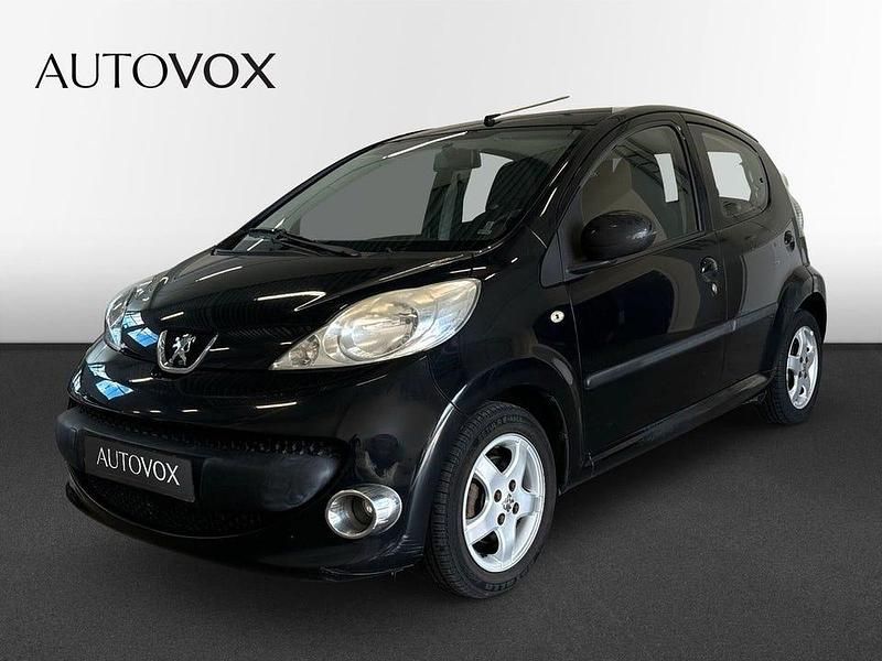 Svart Begagnad 2007 Peugeot 107 Halvkombi | 29 900 kr (Marknadspris) - Bild 1/4