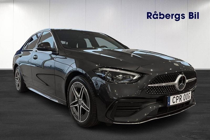 Begagnad Mercedes C300e AMG line 313 HK (230 kW) 2022 Grå (grafitgrå metallic) Sedan