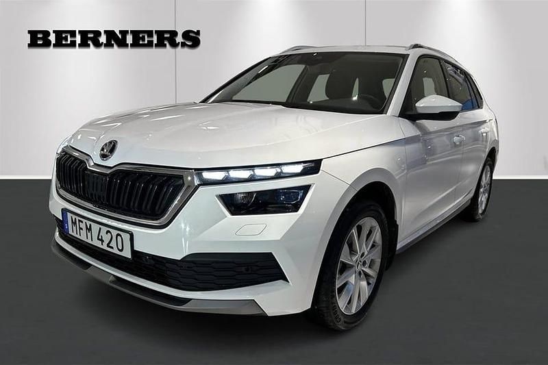 Vit Begagnad 2021 Skoda Kamiq SUV | 219 900 kr (Marknadspris) - Bild 1/4