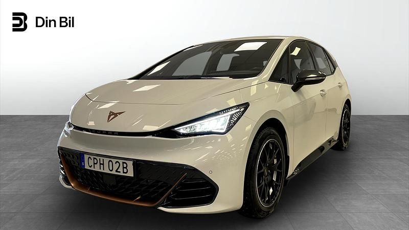 Begagnad Cupra Born 169 kW (231 HK) 2023 Vit Halvkombi