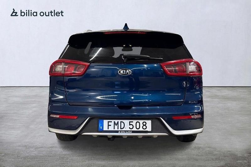 Begagnad Kia Niro Advance 105 HK (77 kW) 2017 Blå SUV