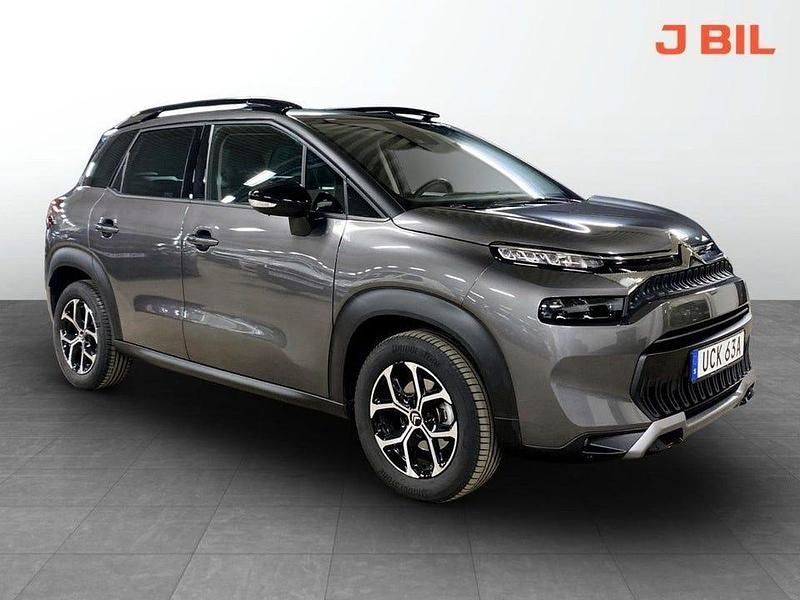 Grå Begagnad 2024 Citroën C3 Aircross Shine SUV | 209 900 kr (Marknadspris) - Bild 1/4