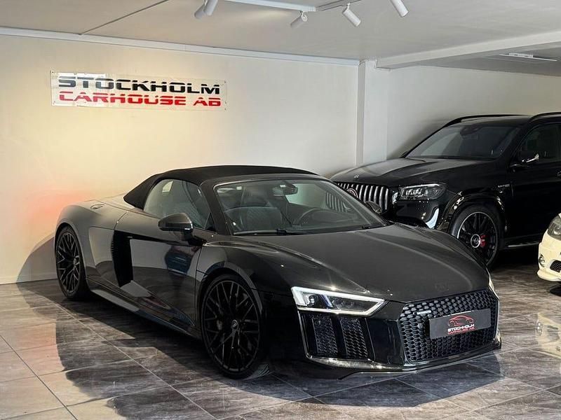 Begagnad Audi R8 Spyder Advanced 540 HK (397 kW) 2016 Svart Cab